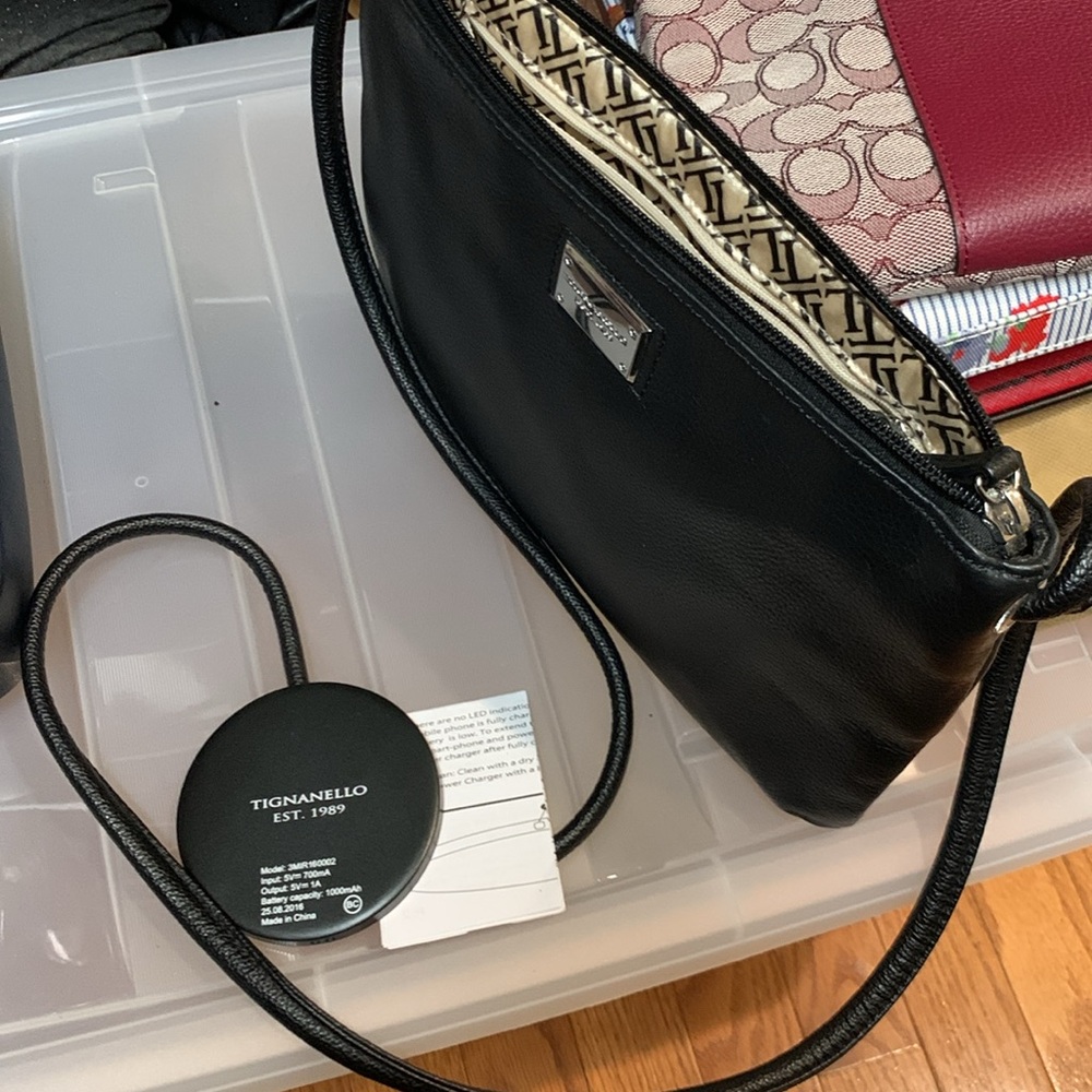 Tignanello black leather crossbody with phone charger and pockets galore . NWOT - Picture 8 of 10